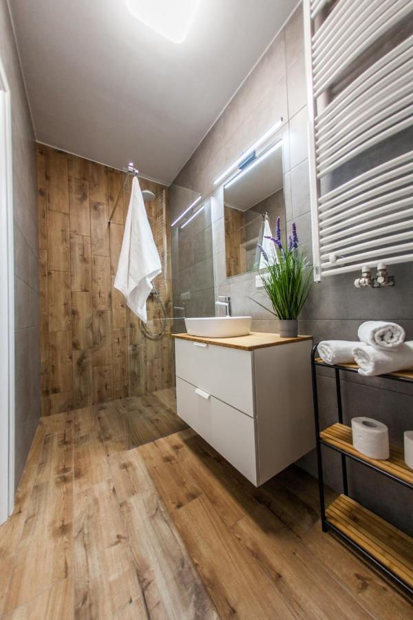 Sloneczna Apartamenty Катовице Экстерьер фото
